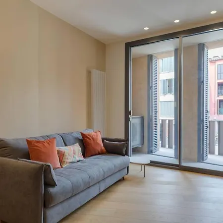 Apartament Flateli Rei Marti 1 *