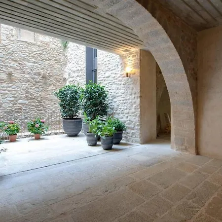 Daire Flateli Rei Marti 1 *