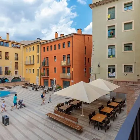 Flateli Rei Marti 1 * Girona