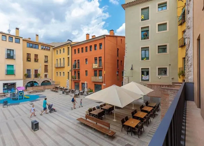 Flateli Rei Marti 1 * Girona